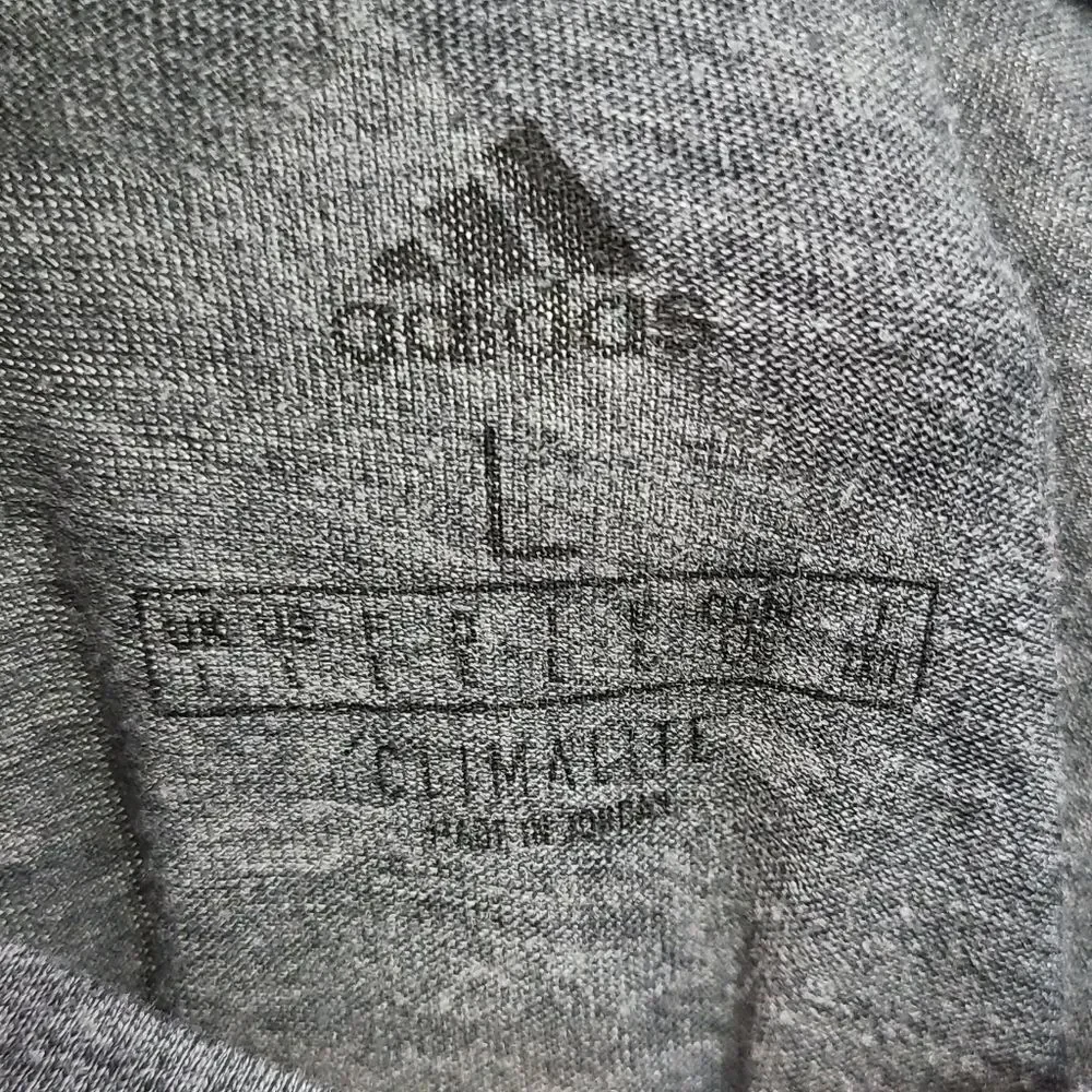 ‎Adidas Climate Gray Men's Tee Size Large